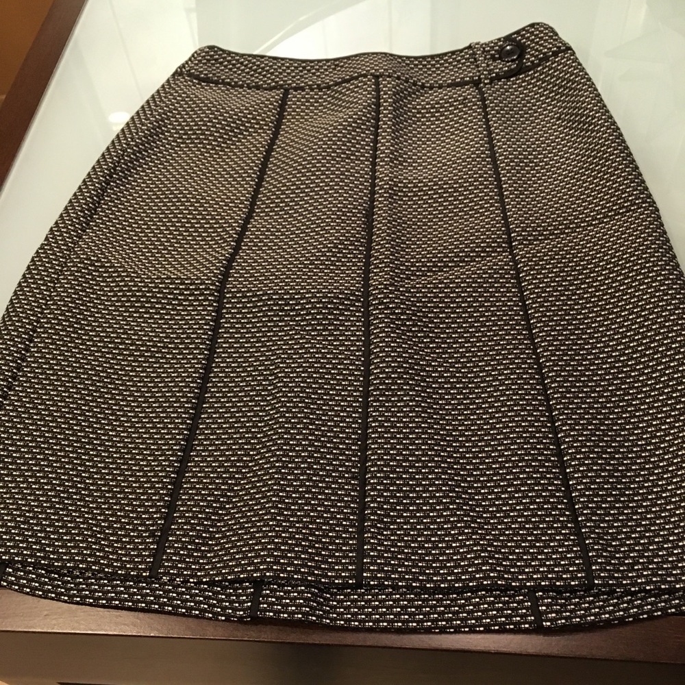 Ann Taylor skirt size 6